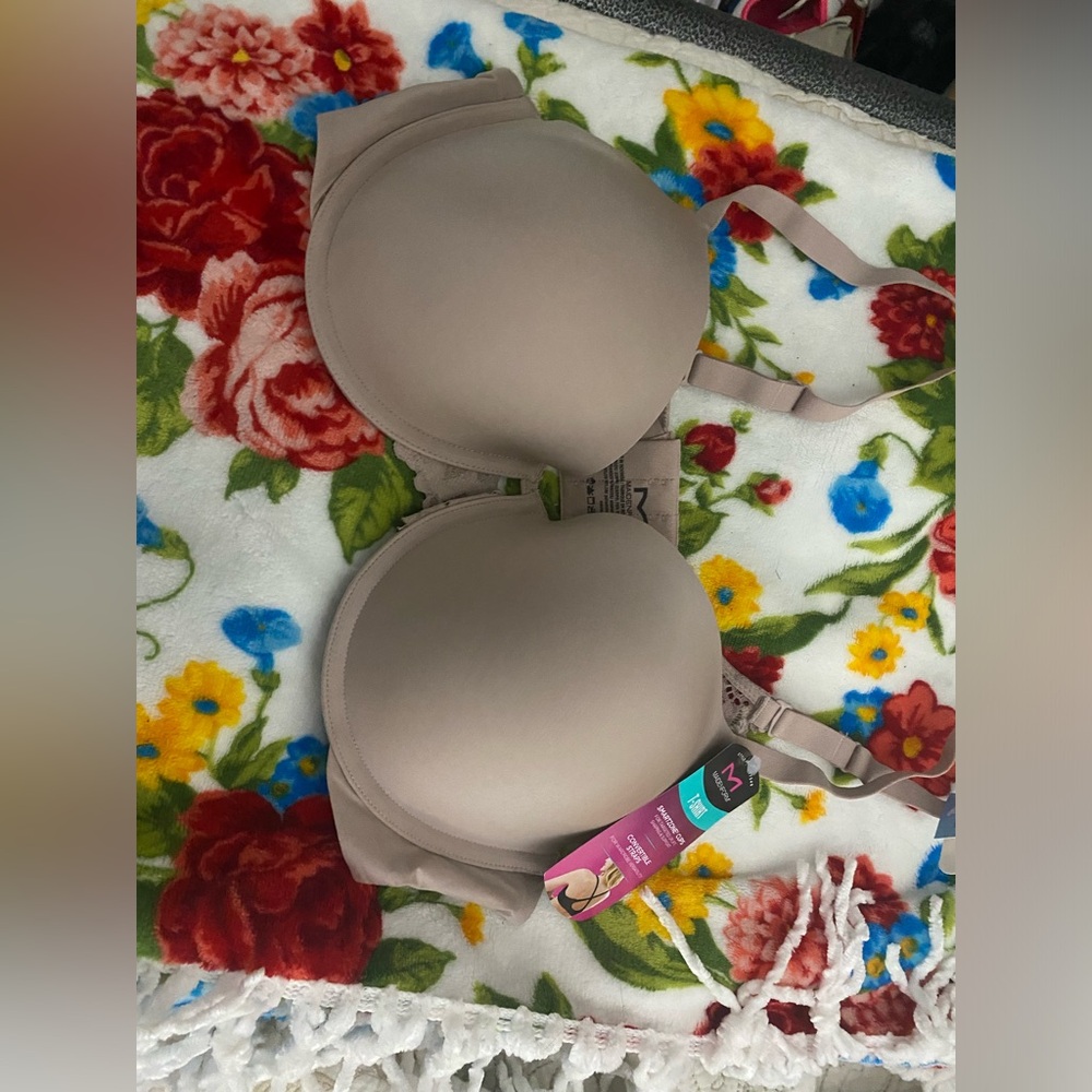 Maidenform T-shirt Bra 32-C.